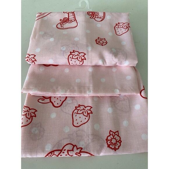 13 Piece Set Strawberry Shortcake Shower Curtain Set And Metal Hooks 72 X 72 NEW - Picture 5 of 13